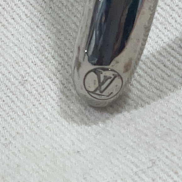 Louis Vuitton Silver Sculptural Necklace with Crystal Accent - Picture 5 of 11